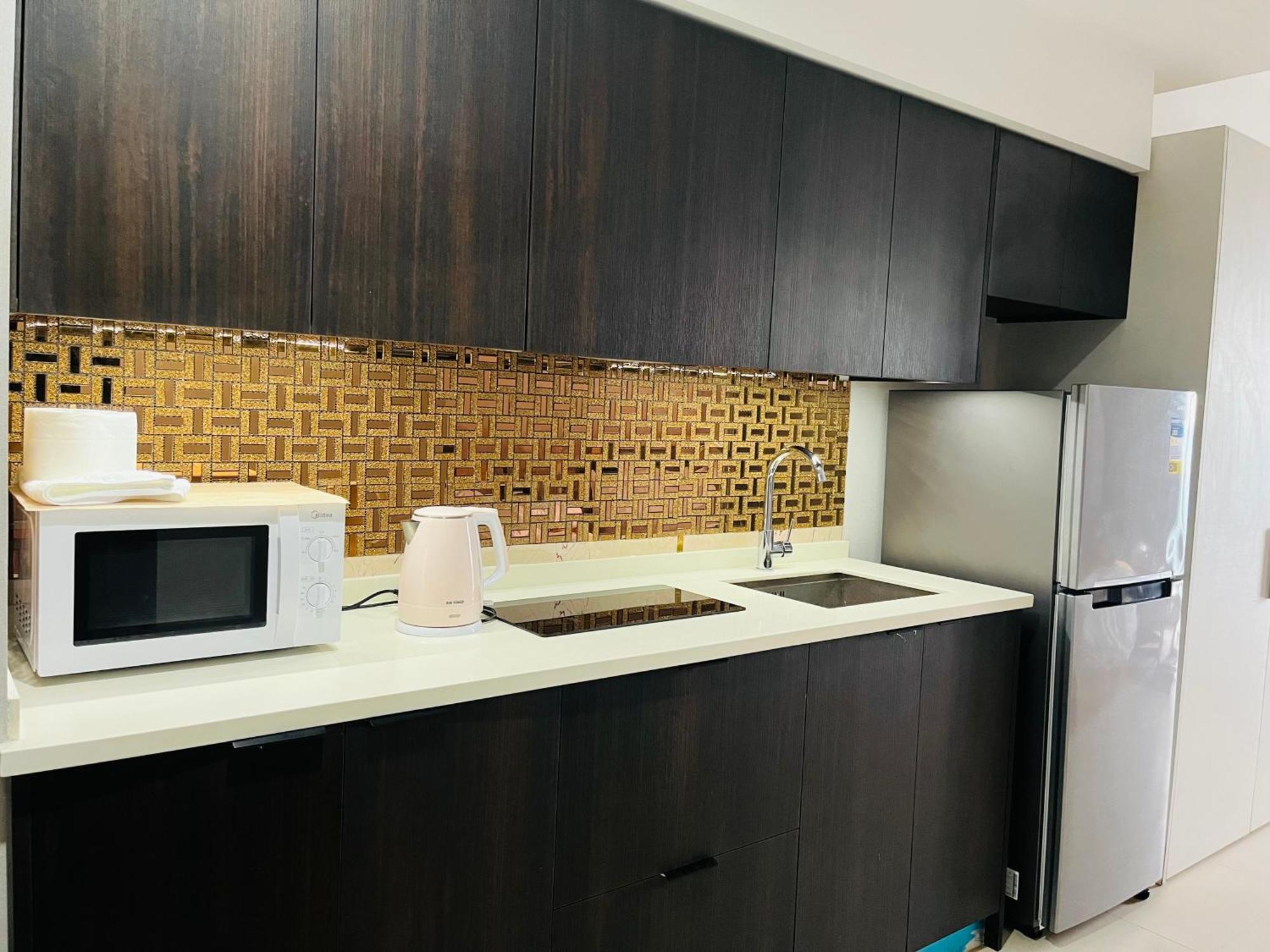 Aeontower Suites&Hotel By Cmc Davao City Exteriör bild