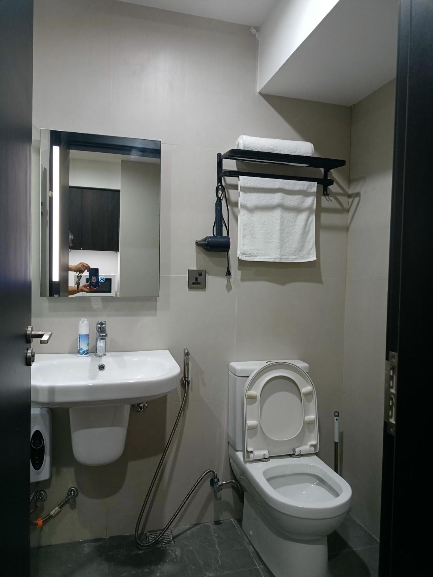 Aeontower Suites&Hotel By Cmc Davao City Exteriör bild